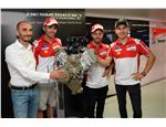 Domenicali, Pirro, Dovizioso a Lorenzo u motoru Desmosedici Stradale V4